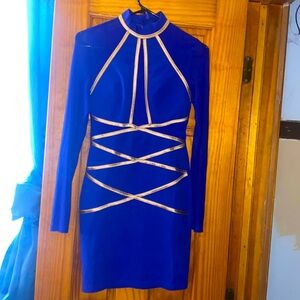 95% Polyester,  5% Spandex, Smoke Free